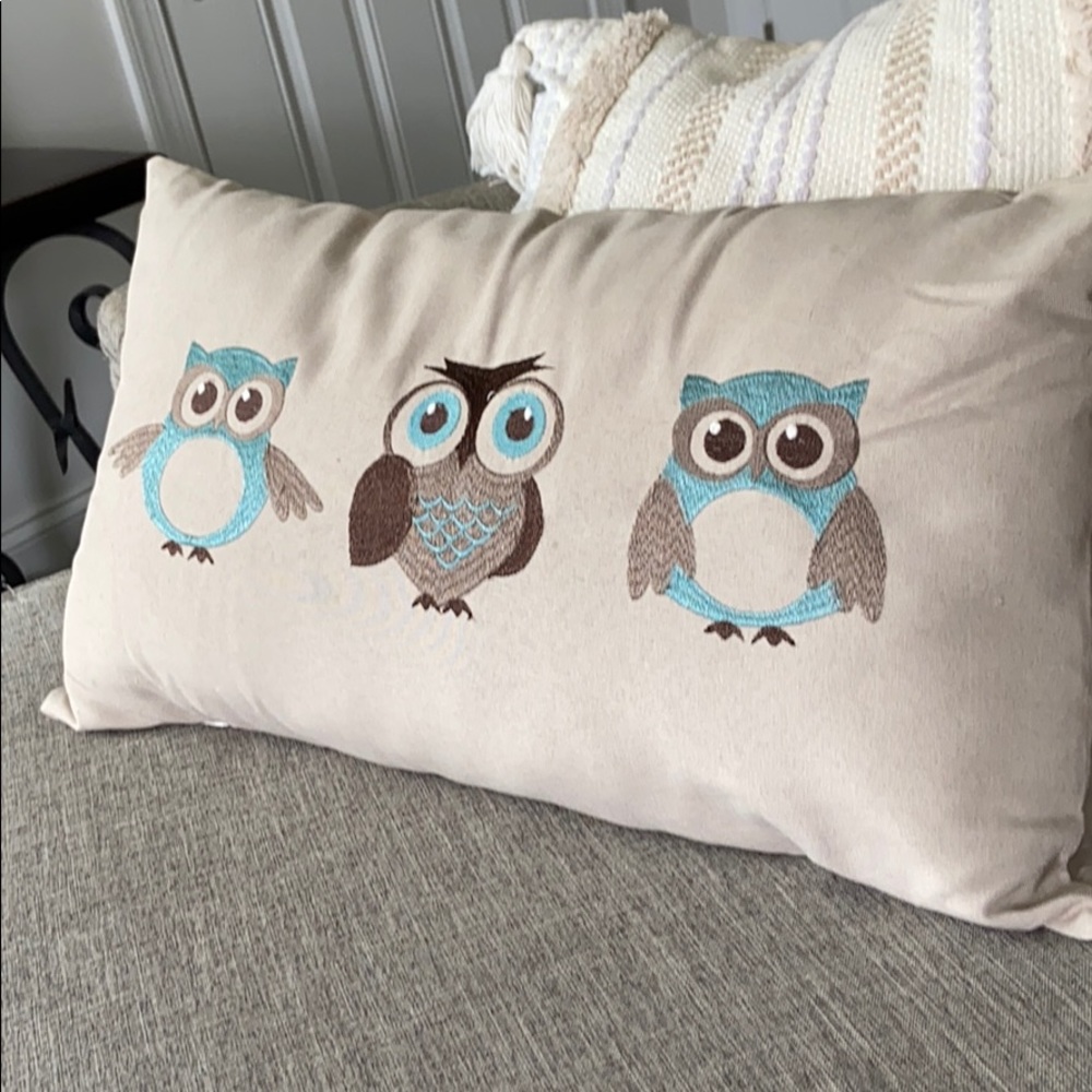 Owl accent Pillow